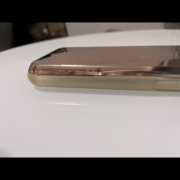 Rebecca Minkoff Light-Up Selfie Case w/ Charger - 9/10 - Picture 5 of 9